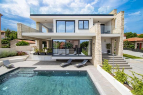 Villa Rosarol near Medulin for 8 people with private pool & only 800 m from sea